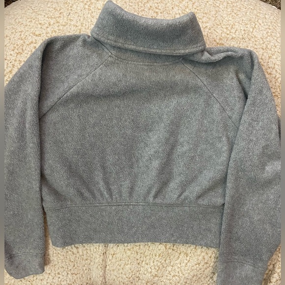Girls Size 8 Gray fleece crop pullover sweatshirt -Go Warm - Picture 10 of 11